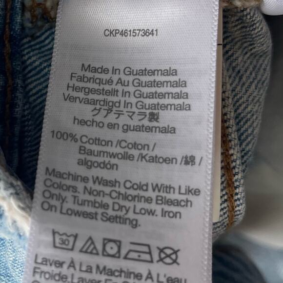 Madewell Plus Relaxed Denim Shorts in Madera Wash Side-Slit Edition - Picture 7 of 7